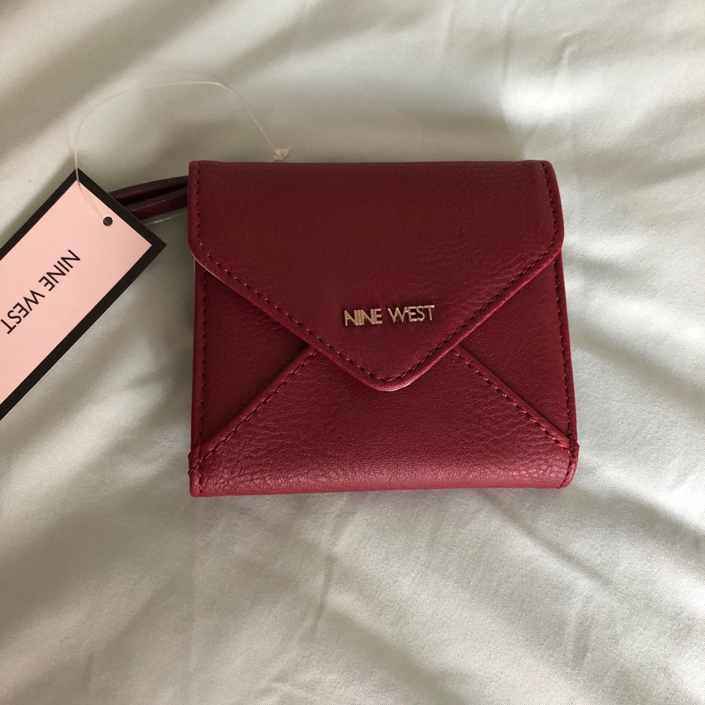 Nine West wallet